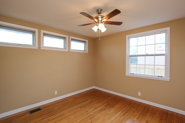Building Photo - COMING SOON! Nashville! View the river fro...