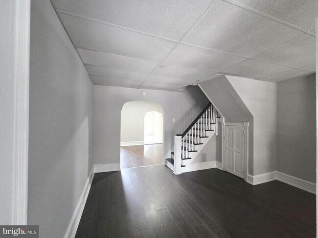Building Photo - 4528 N 16th St