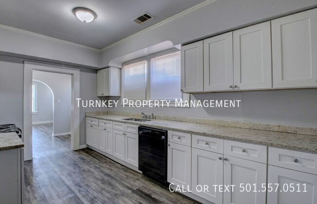 Building Photo - 1508 Sycamore St