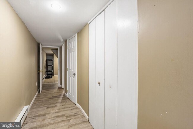Building Photo - 123 S 63rd St