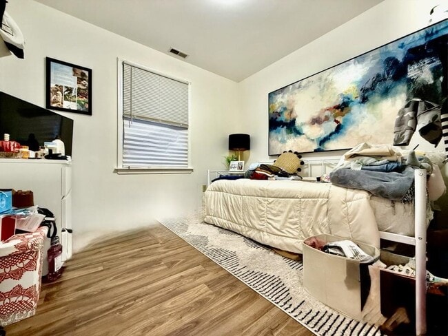 Building Photo - 267 GATES Ave