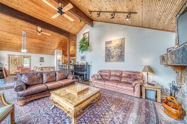 Building Photo - 18525 Via Ponderosa Dr