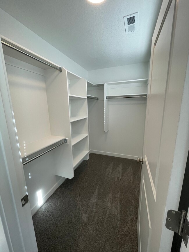 Building Photo - 144 E 1760 N