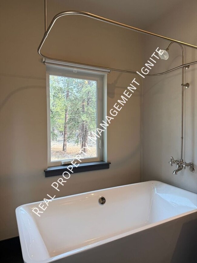 Building Photo - 19354 Kiowa Rd