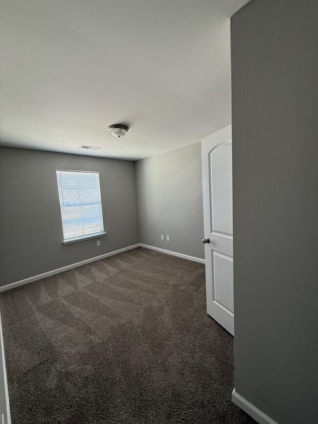 Building Photo - 141 Candy Apple Ln