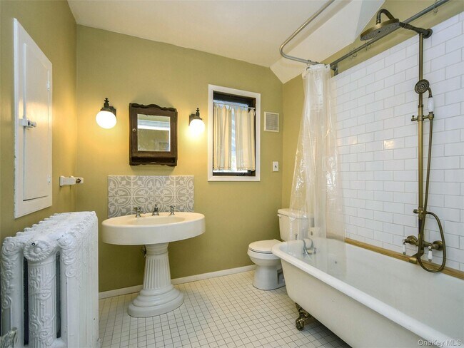 Building Photo - 27 Summit Ave