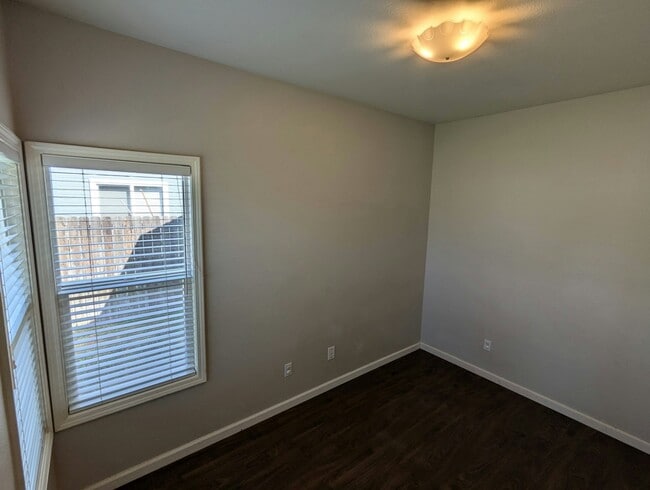 Building Photo - 12396 W Driftwood Dr