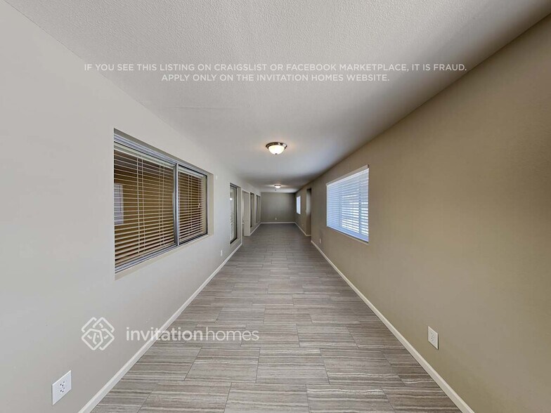 Building Photo - 4206 E Tanglewood Dr