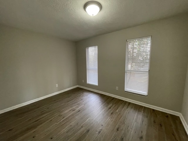 Building Photo - 3114 Ocean Dr