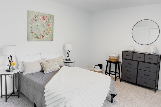 Building Photo - 1505 Commonwealth Ave