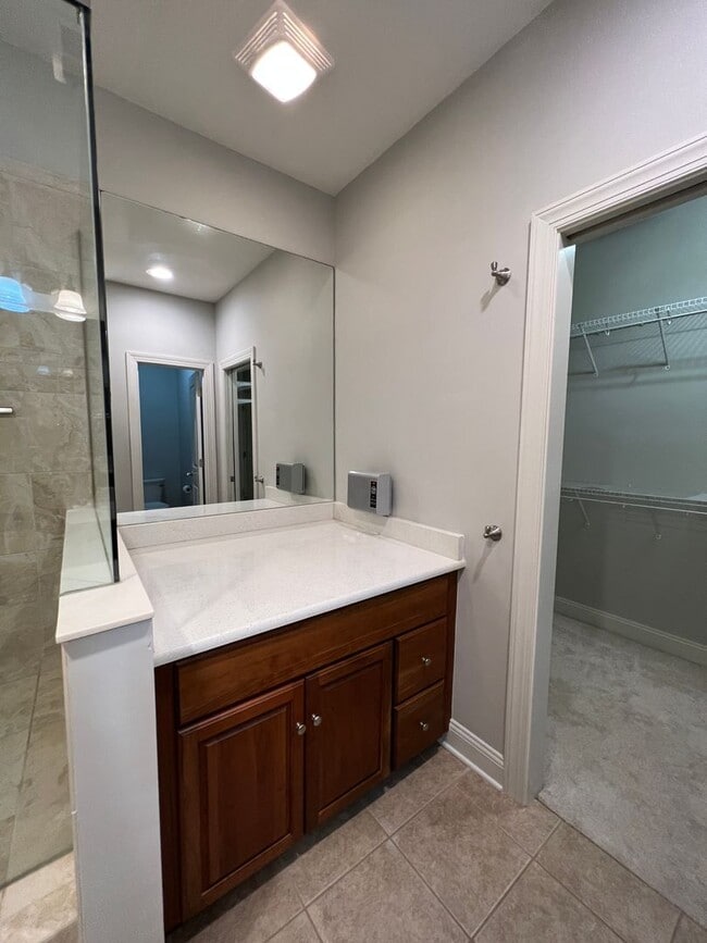 Building Photo - Beautiful 2 Bed 2 Bath Townhome in Southern Pines