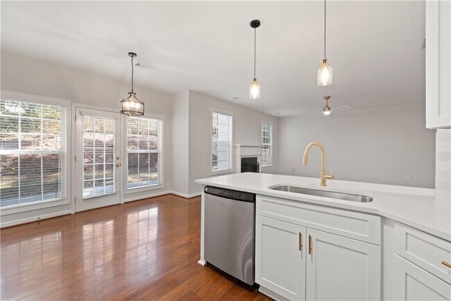 Building Photo - 2871 Belfaire Lake Dr