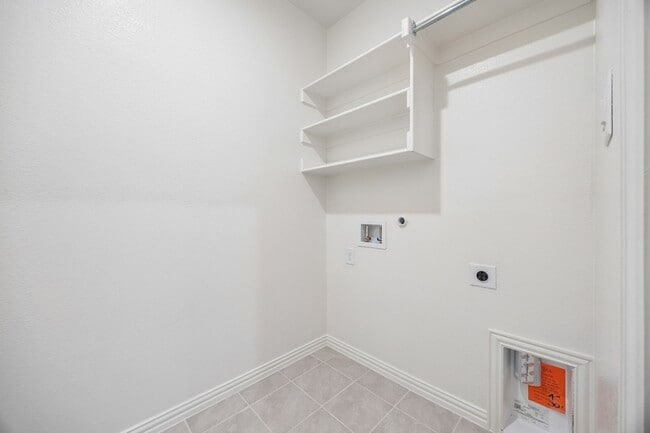 Building Photo - 3547 Pierce Ln