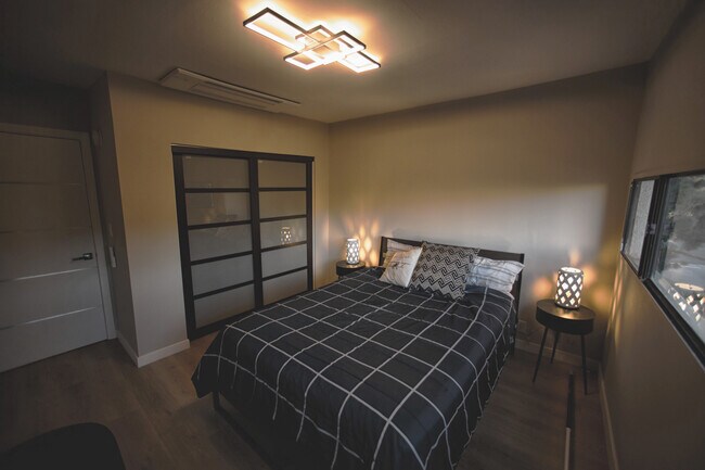 Building Photo - 8380 Waring Ave