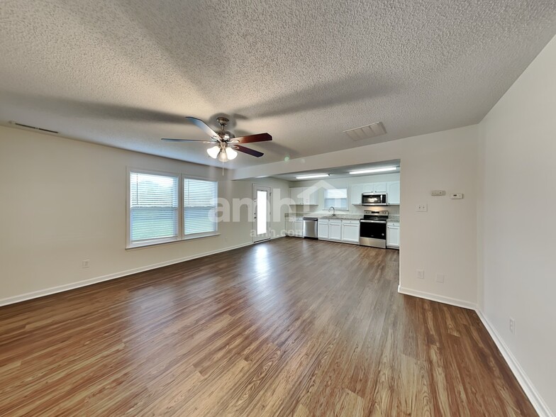 Building Photo - 4461 Norfleet St