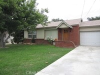 Building Photo - 25824 Lomas Verdes St