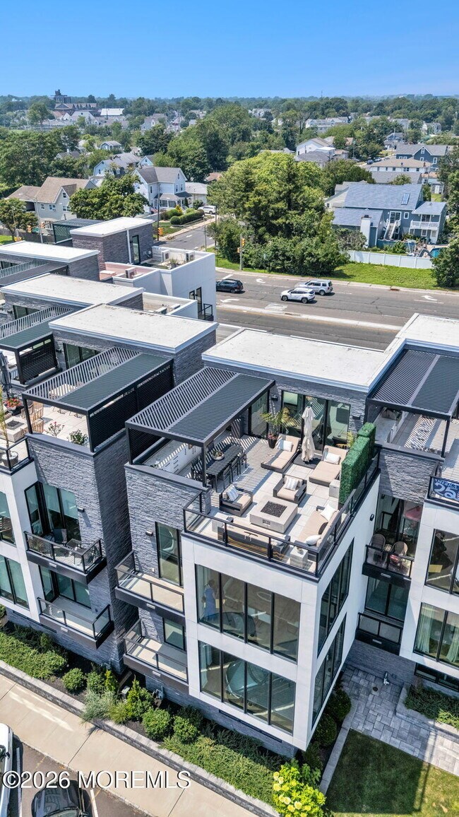 Building Photo - 200 Ocean Ave N