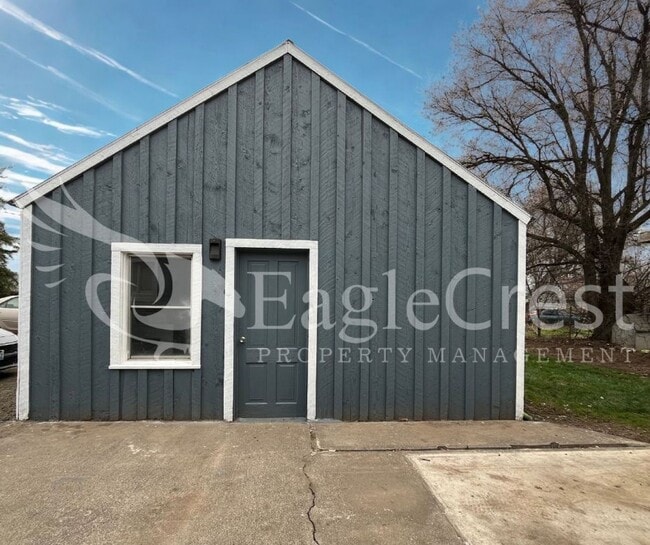 Building Photo - Roseville Lane Apartments