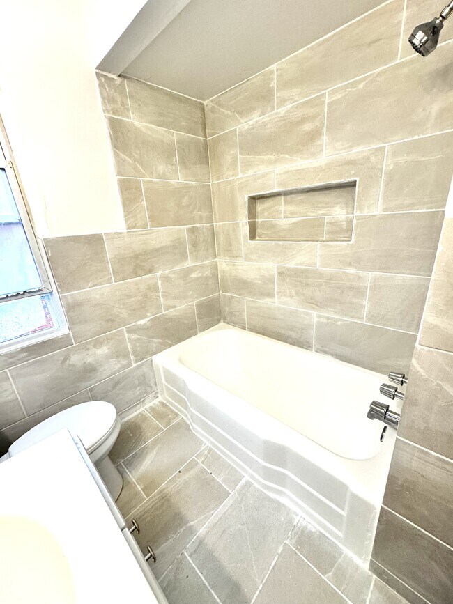 Building Photo - 9219 McKinney St