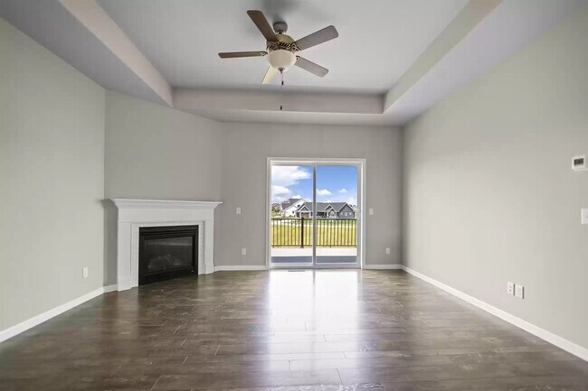 Livingroom - 4354 Eagle Ridge Ln