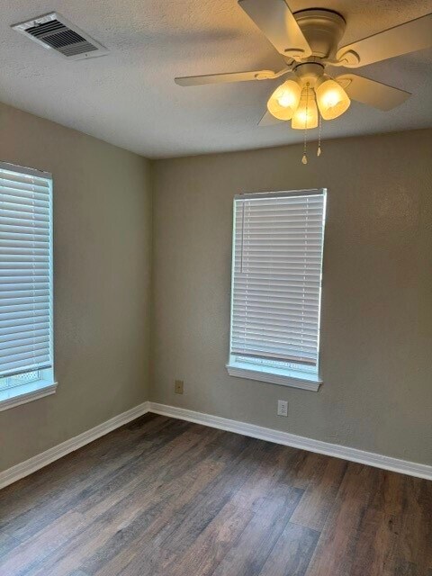 Building Photo - 4905 Bernardo De Galvez Ave