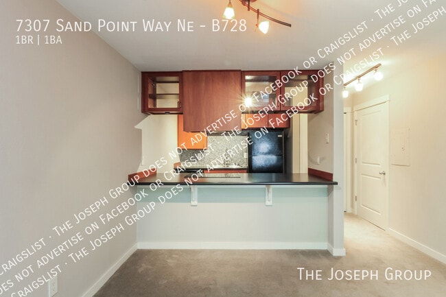 Building Photo - 7307 Sand Point Way NE
