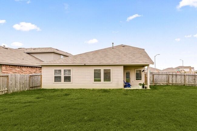 Building Photo - 5326 Shady Olive St