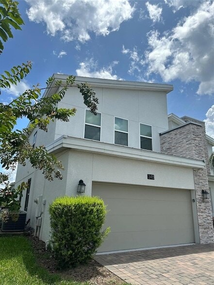 Building Photo - 345 Ocean Course Ave