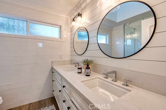 Building Photo - 33391 Periwinkle Dr