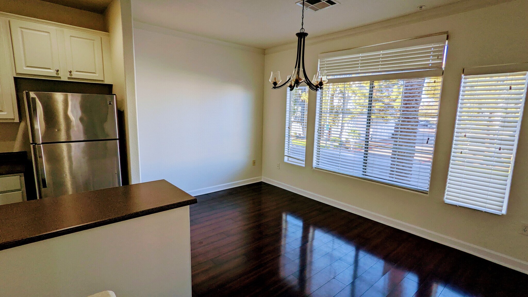 Building Photo - 4455 E Paradise Village Pky S