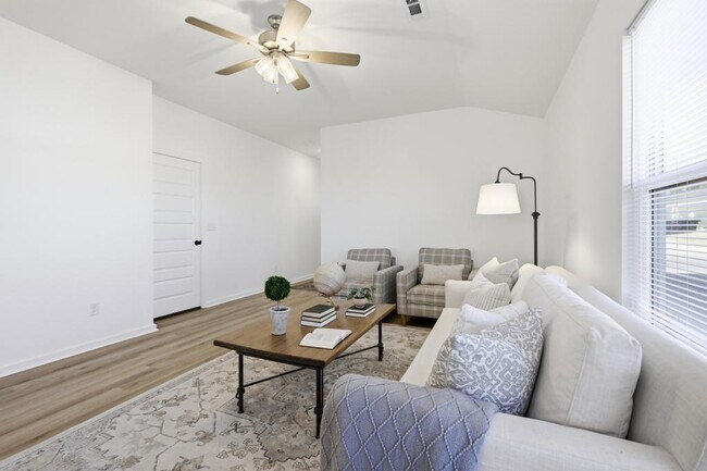 Building Photo - 207 Eagle Edge Dr