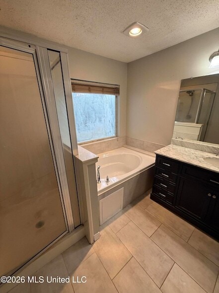 Building Photo - 11267 River Bend Dr