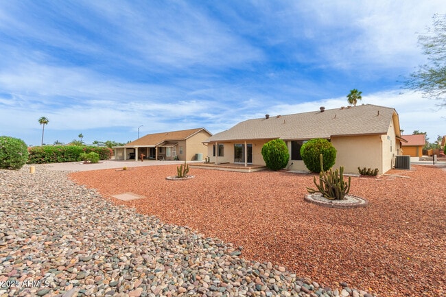 Building Photo - 14638 W Antelope Dr