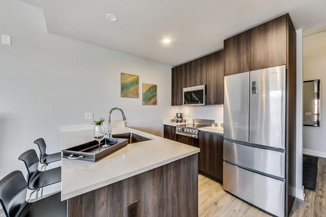 Building Photo - 301 W Division St