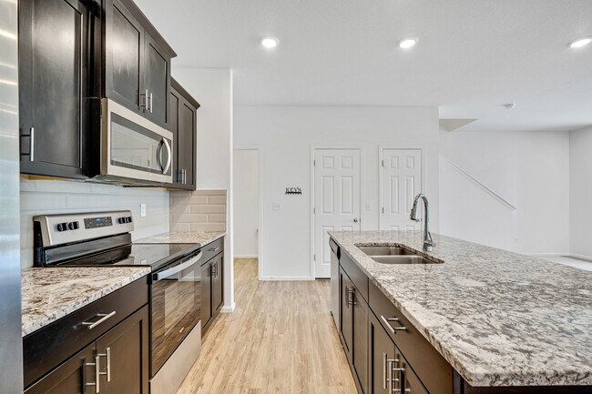 Building Photo - 21072 E 60th Ave