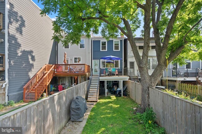 Building Photo - 1275 Oates St NE