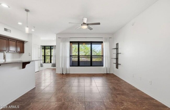 Building Photo - 20660 N 40th St