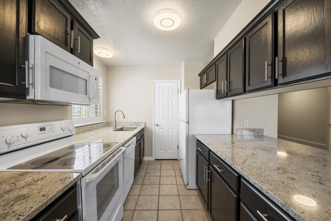 Building Photo - 10483 Sage Vista Way