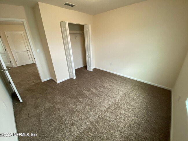 Building Photo - 8136 Meadow Walk Ln