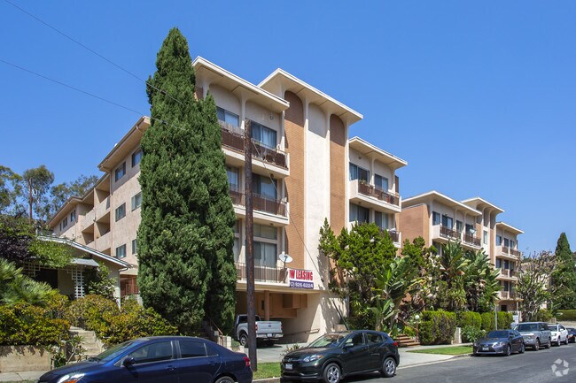 Building Photo - Majestic East & West Apartments