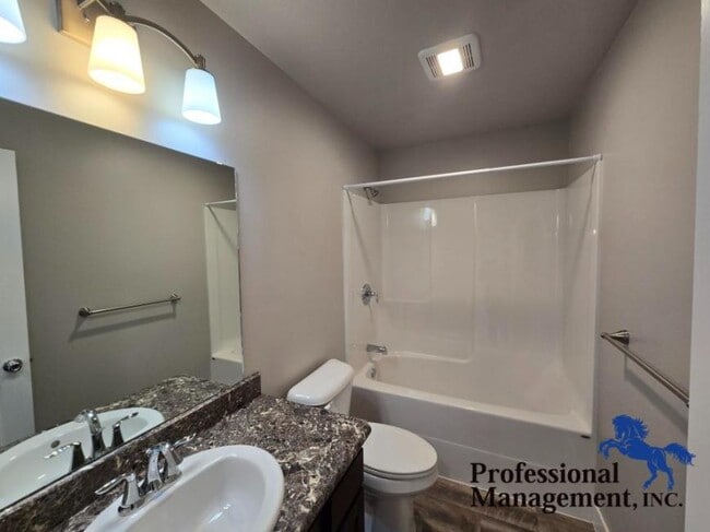Building Photo - 3 bedroom in Billings MT 59105