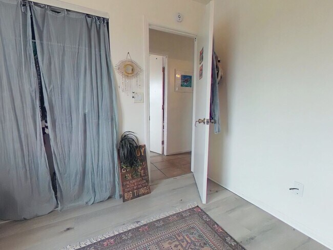 Building Photo - Huge 2 story 8 bed room Home: a hop and a skip from SDSU!  You will never be late to class!