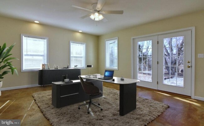 Building Photo - 629 Mineral Ave