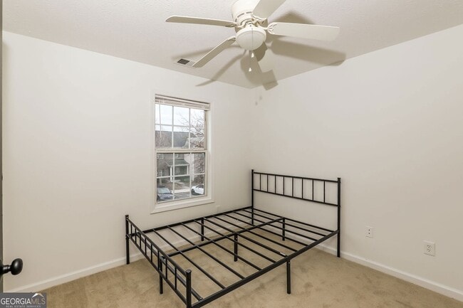 Building Photo - 2555 Flat Shoals Rd