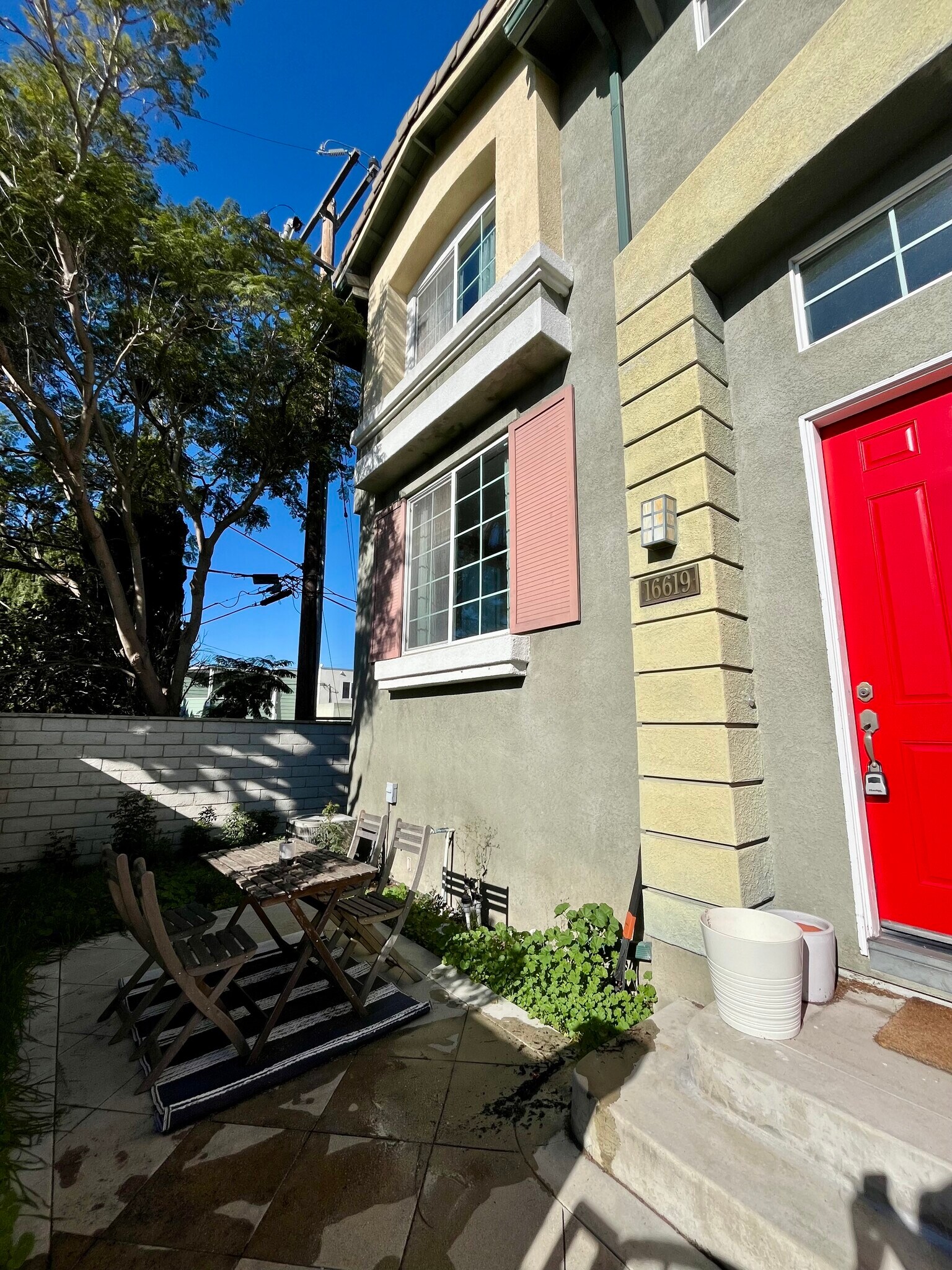 Building Photo - 16619 Yukon Ave