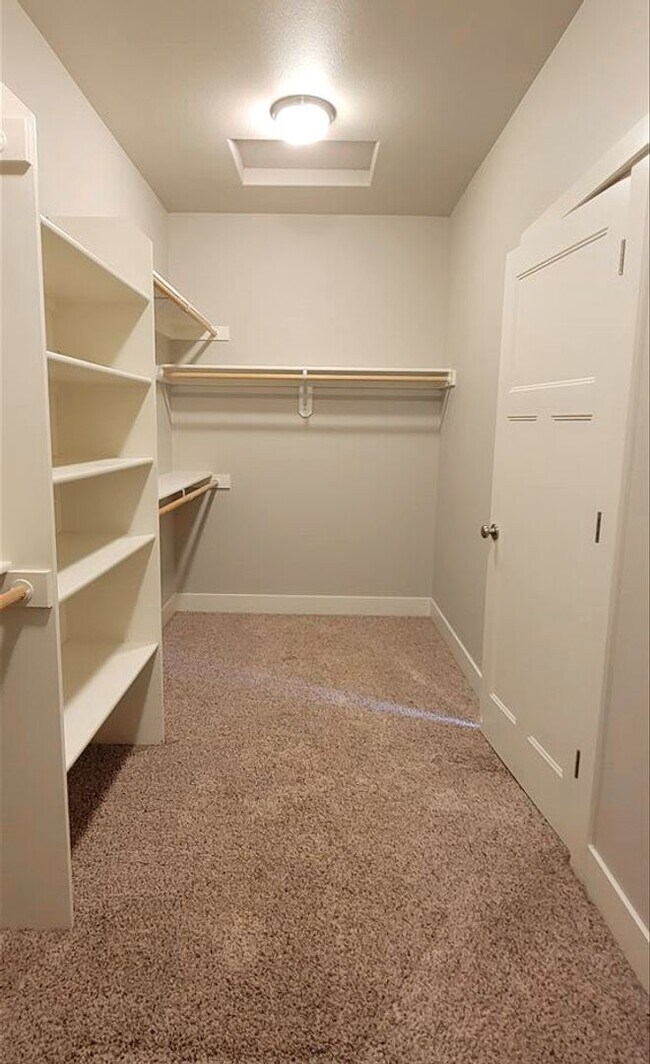 Building Photo - 1299 N Oklahoma Pl