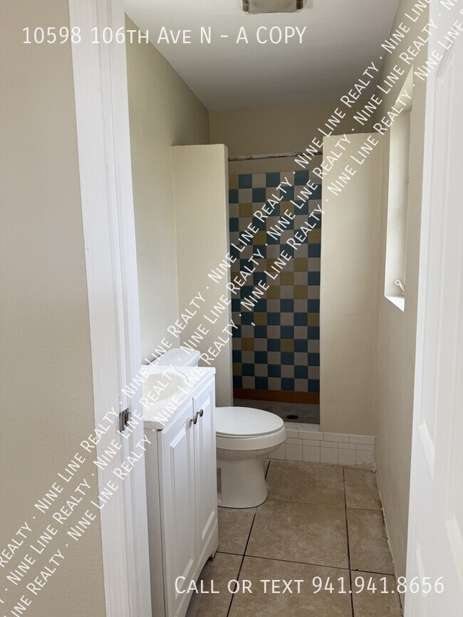 Building Photo - 10598 106th Ave N