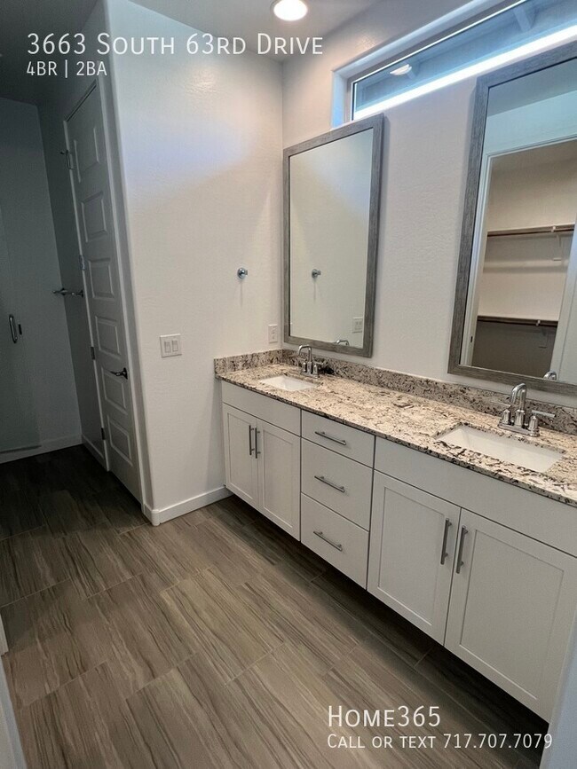 Building Photo - Beautiful 4 bedroom 2 Bath Phoenix Home!