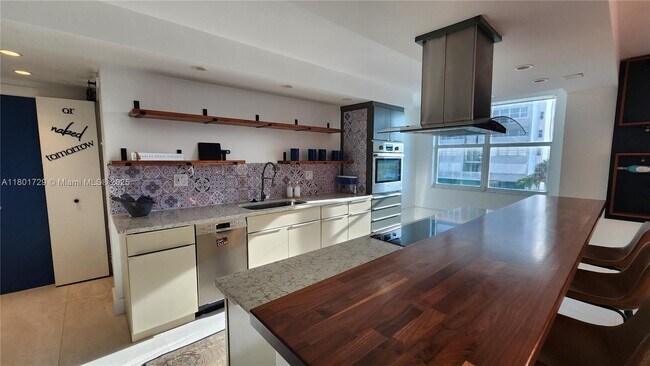 Building Photo - 1501 S Ocean Dr