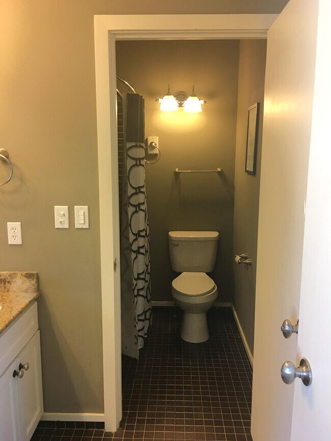 Building Photo - 31 E. Center RES